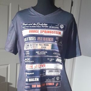 Men's Vintage-Style Graphic Band T-Shirt in Charcoal